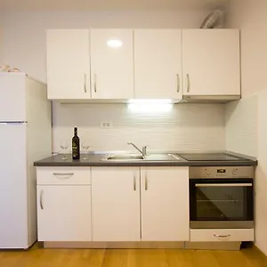  Apartment Luka